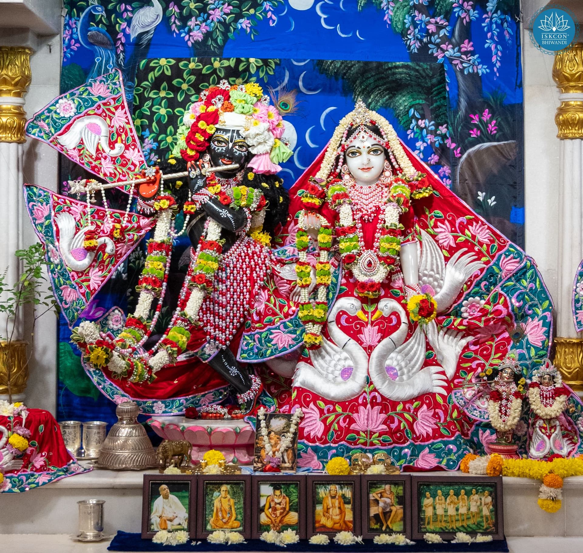 Sringar Darshan photo 1 of 12 — 17 October 2025