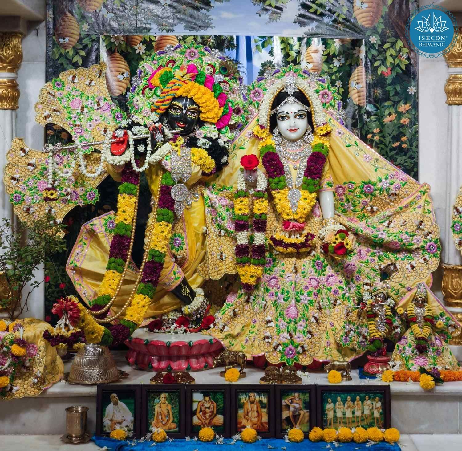 Sringar Darshan photo 1 of 12 — 7 May 2026