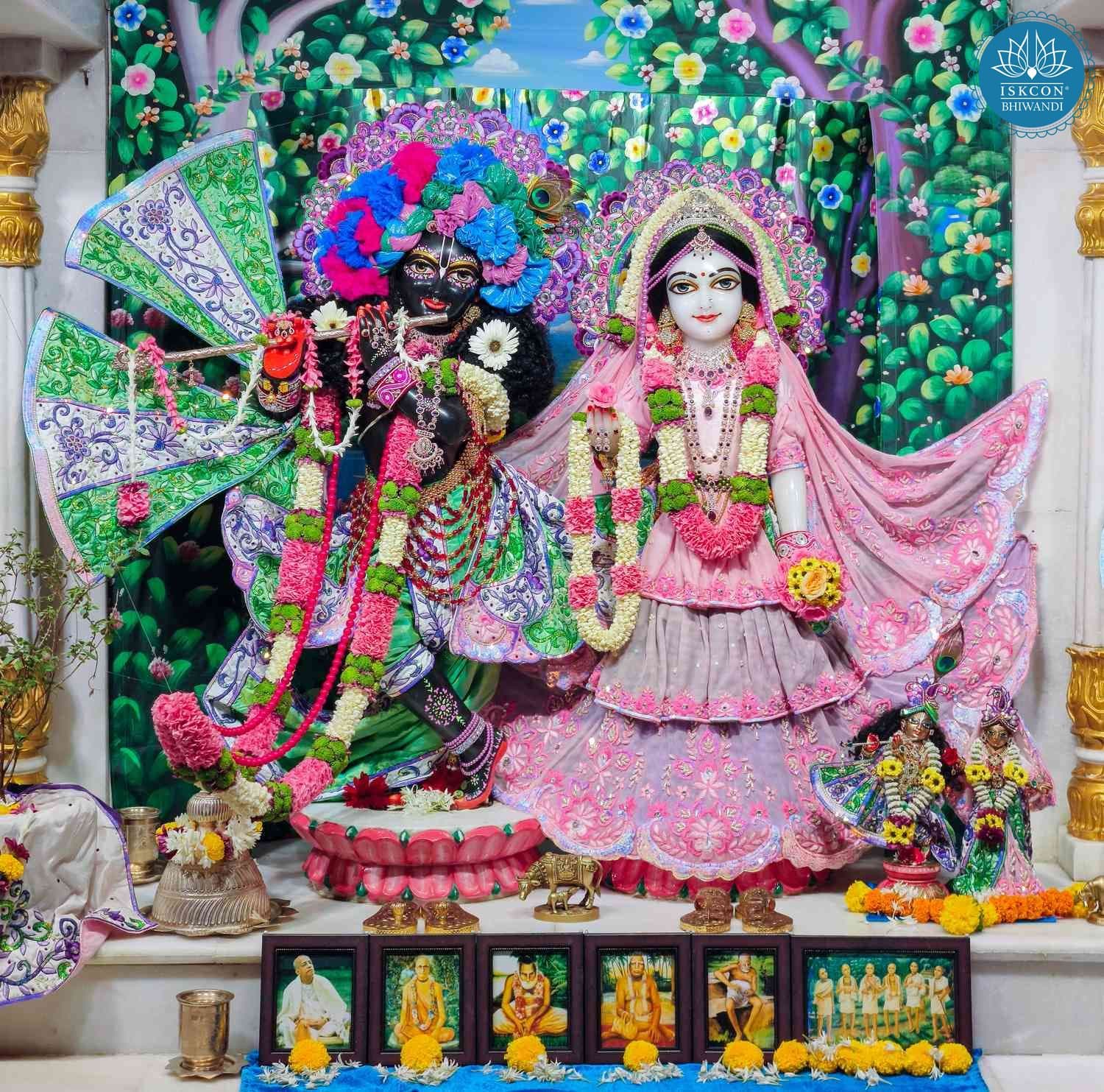 Sringar Darshan photo 1 of 12 — 8 May 2026