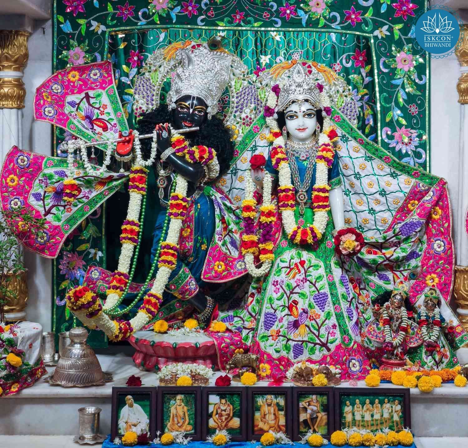 Sringar Darshan photo 1 of 12 — 18 May 2026