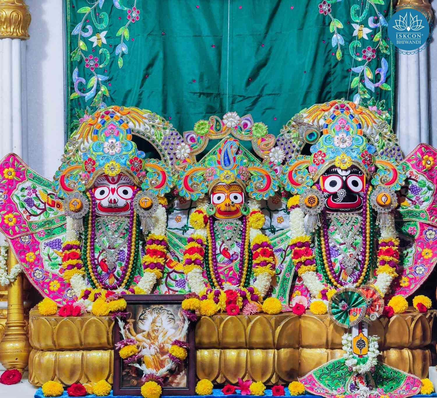 Sringar Darshan photo 2 of 12 — 18 May 2026