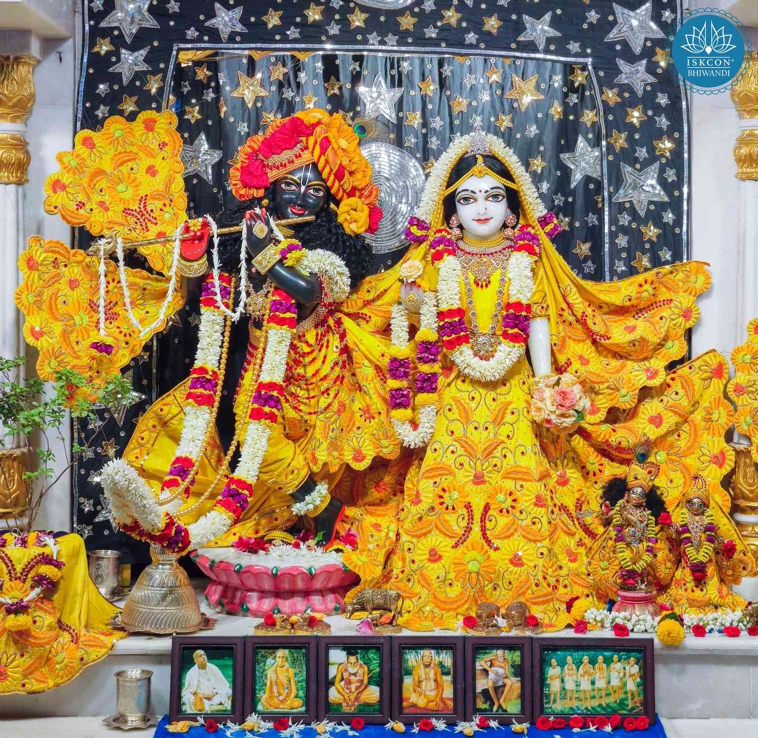 Sringar Darshan photo 1 of 12 — 4 June 2026