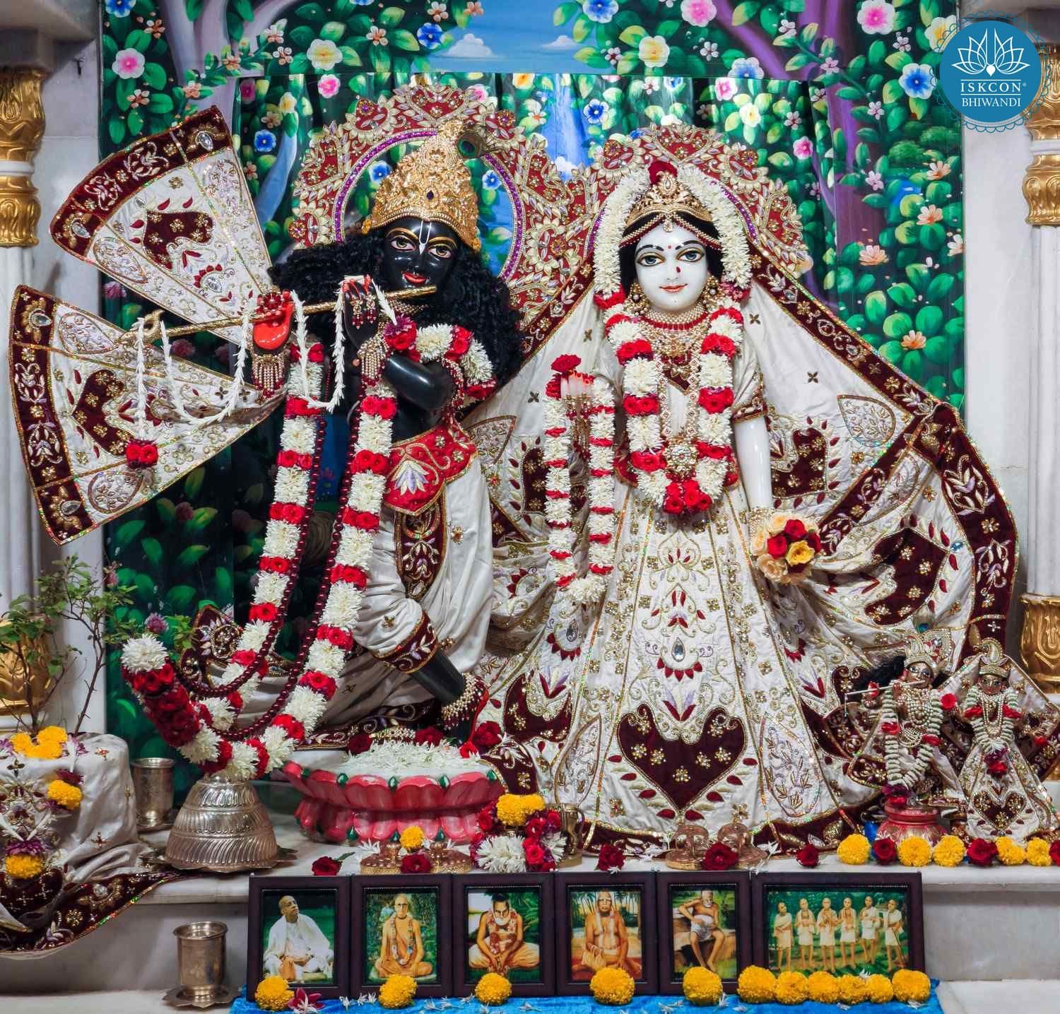 Sringar Darshan photo 1 of 12 — 8 June 2026